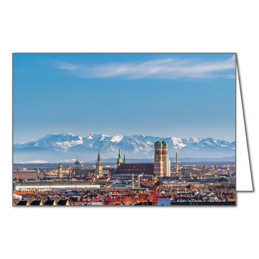 Frauenkirche mit Alpenblick